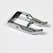 Janome -AcuFeed Open Toe Ft 9MM BP